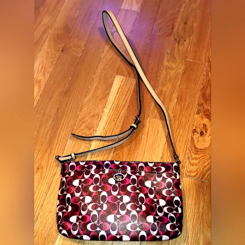 VINTAGE COACH Crossbody PEYTON BAG EXCELLENT CONDITION F51216 Great bag